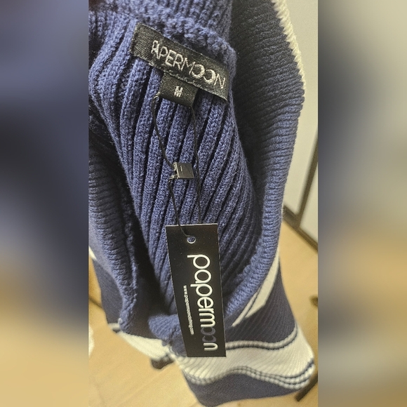 Papermoon Long Sleeve Knit - Picture 4 of 4